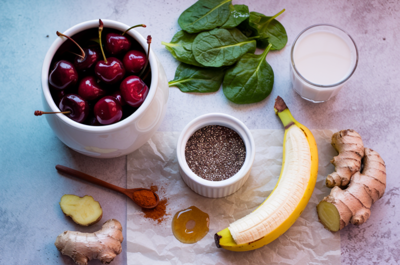 The Anti-Inflammatory Cherry-Spinach Smoothie