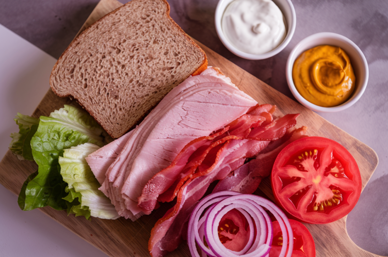 Easy and Healthy Club Sandwich
